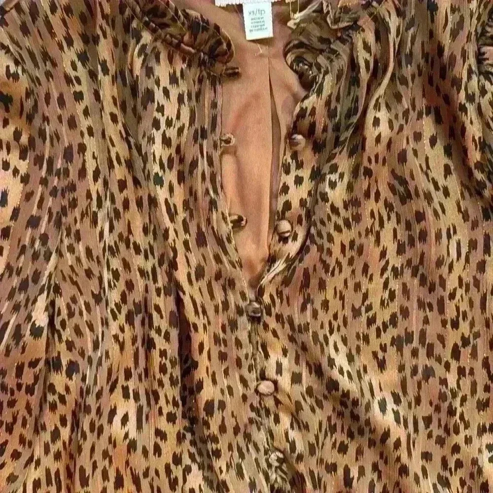 Tamara H. Blouse new with tags - Picture 3 of 4